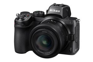 كاميرا Nikon Z5