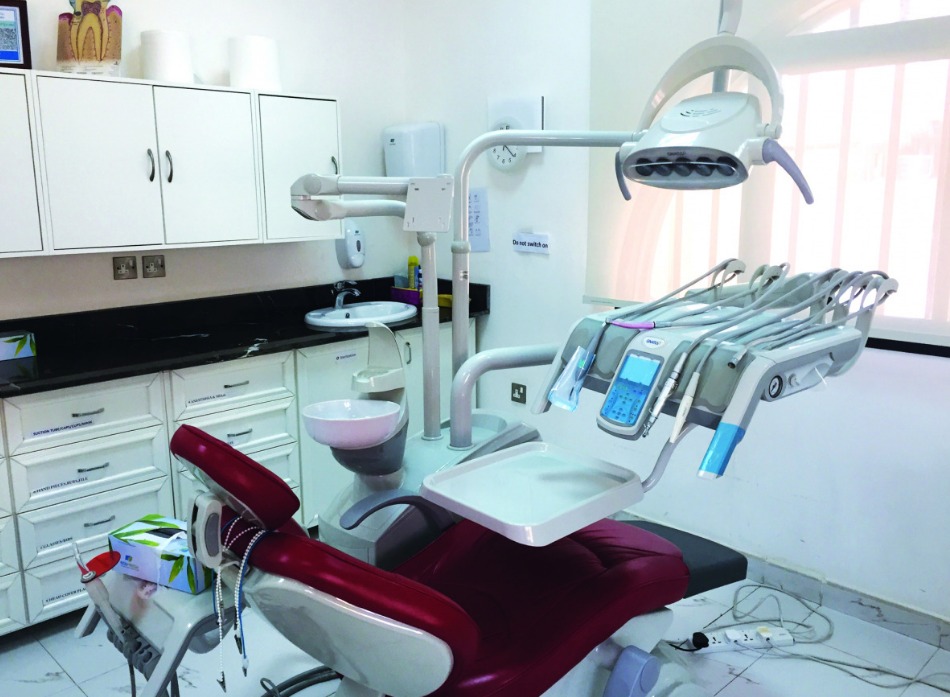 أفضل دكتور أسنان في تركيا: مركز أيلورا كلينك
